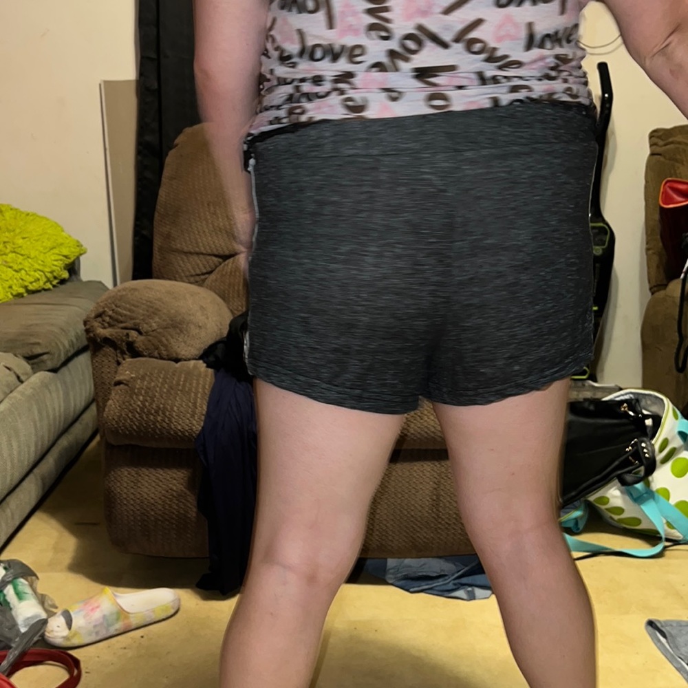 Love logo short shorts